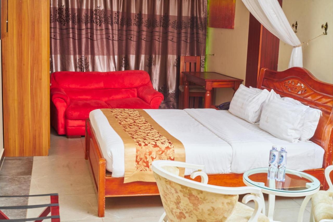 La Grande Hotel คัมพาลา ภายนอก รูปภาพ