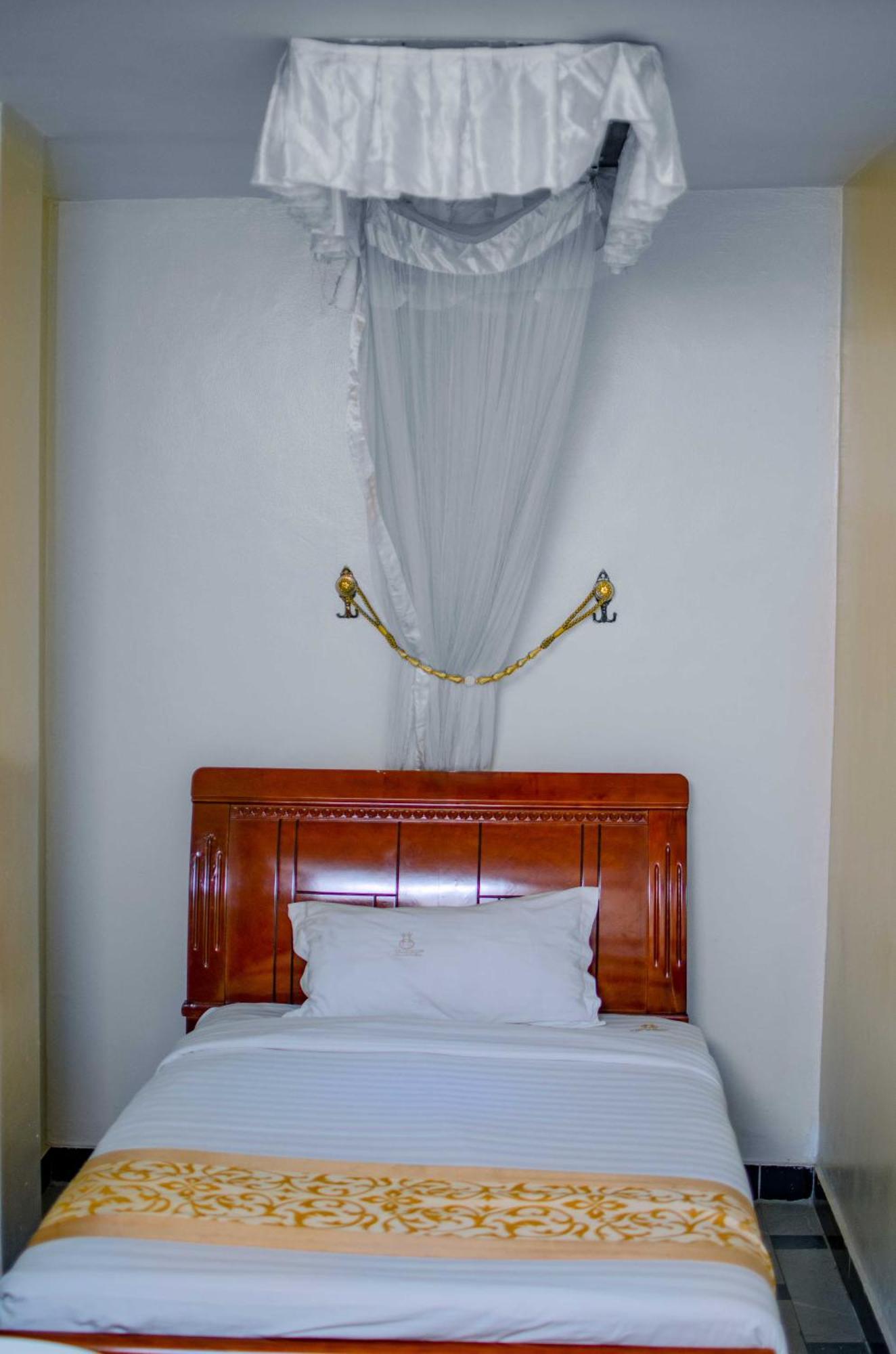 La Grande Hotel คัมพาลา ภายนอก รูปภาพ