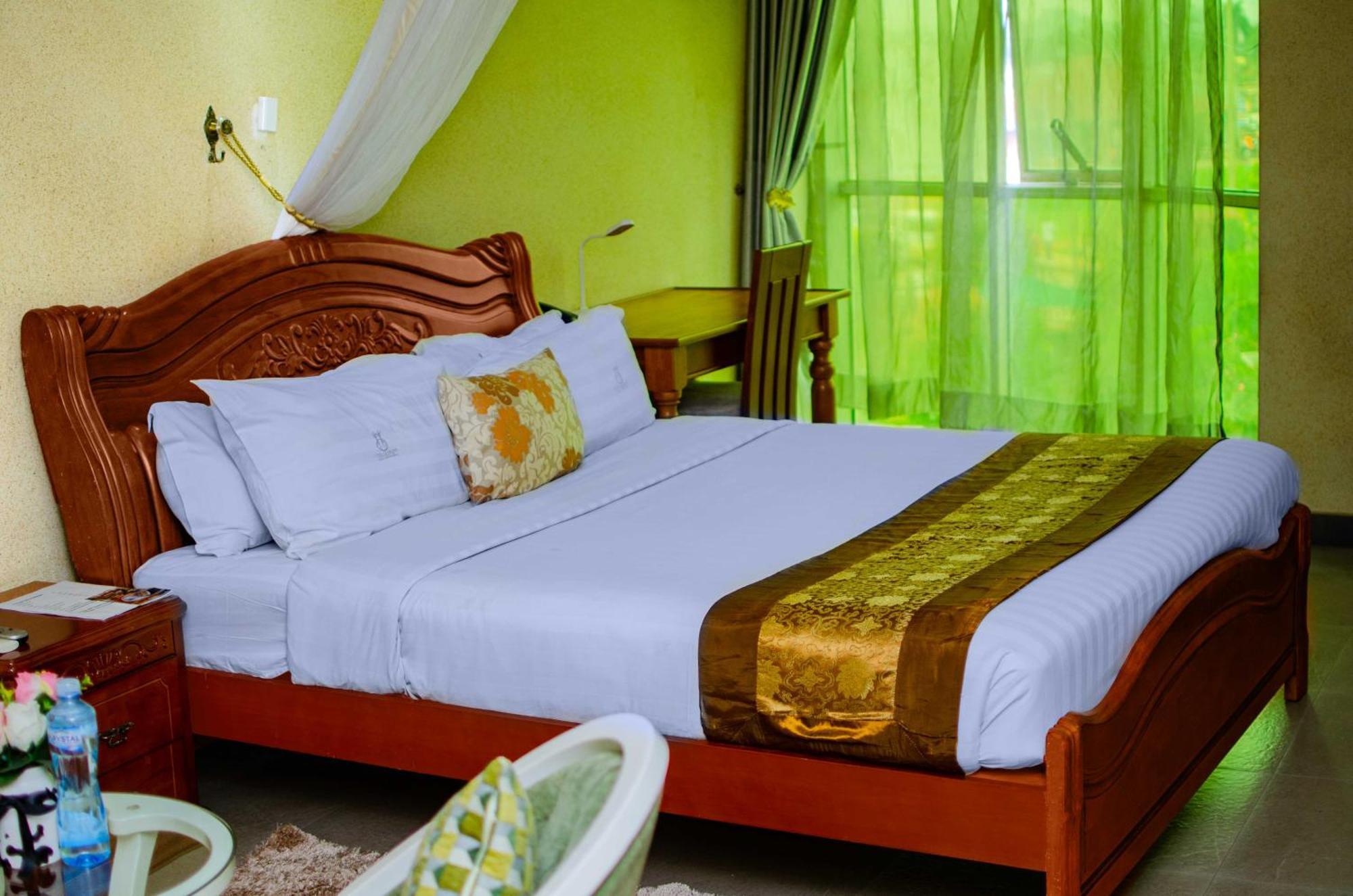 La Grande Hotel คัมพาลา ภายนอก รูปภาพ
